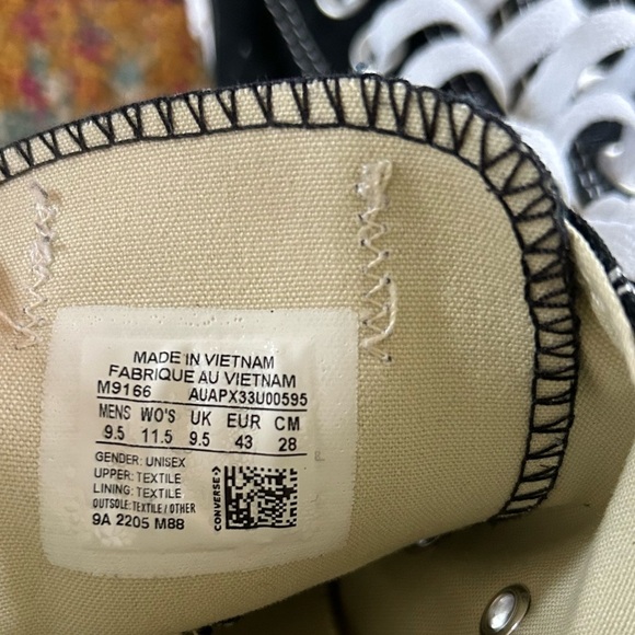 Converse | Unisex black classic All Star lace up sneakers Men’s 9.5 Women’s 11.5 - Picture 16 of 16